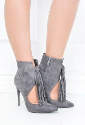 Botki na szpilce faux suede frędzel